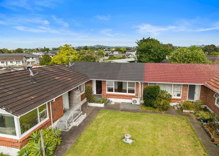  at 2/19 Dinglebank Road, Mount Wellington, Auckland City, Auckland
