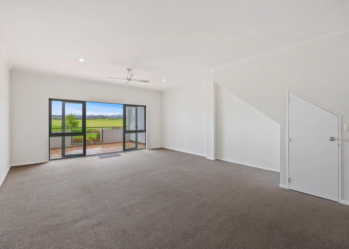  at 5/150 Chapel Road, Flat Bush, Manukau City, Auckland