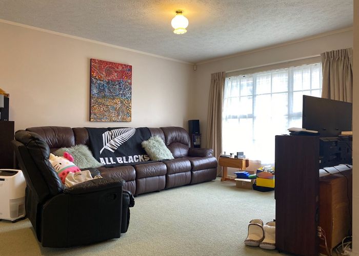  at 10 Kentwood Drive, Woodridge, Wellington, Wellington