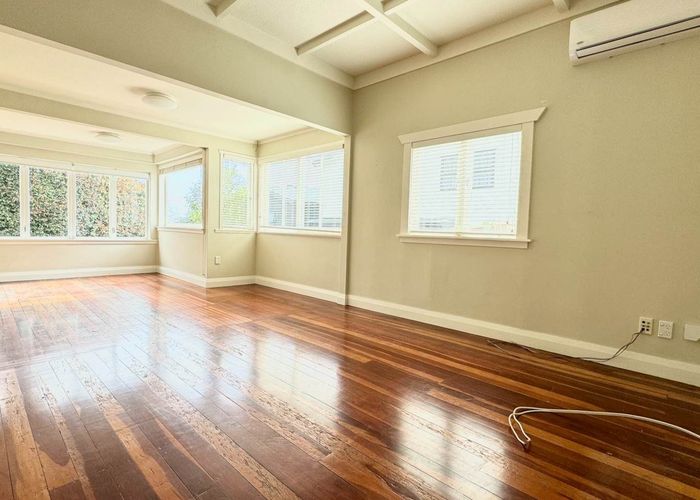  at 2 Worcester Road, Meadowbank, Auckland