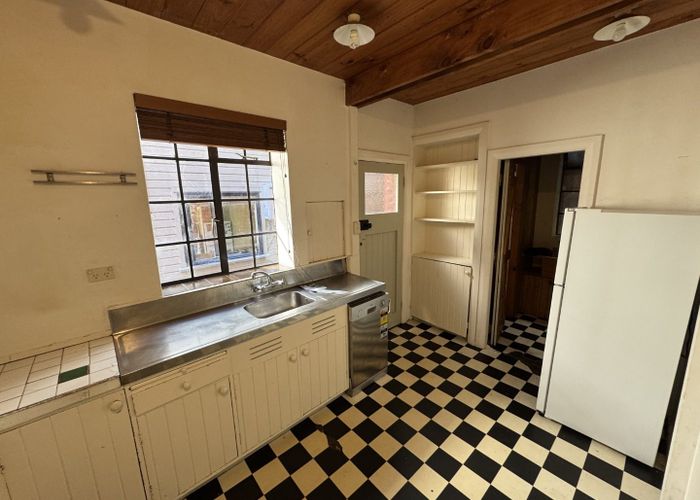  at 4 Barton Terrace, Thorndon, Wellington, Wellington