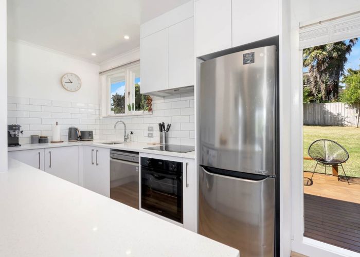  at 81 Dundale Avenue, Blockhouse Bay, Auckland