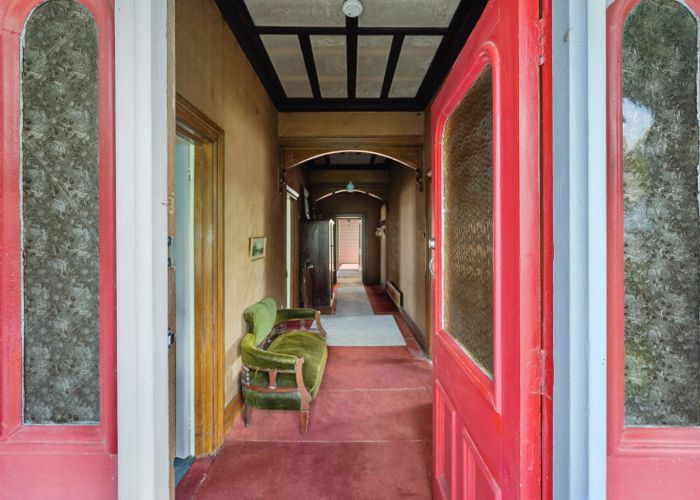  at 1420 Karamu Road North, Mayfair, Hastings