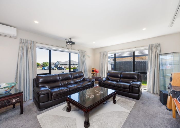  at 42 Cyprus Place, Fitzherbert, Palmerston North
