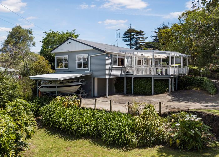 Free property data for 71 Cockle Bay Road, Cockle Bay, Auckland homes