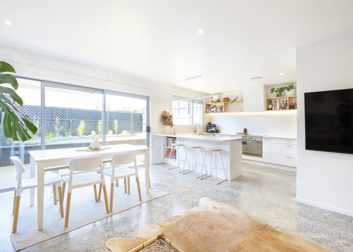  at 2/19 Burnham Street, Seatoun, Wellington