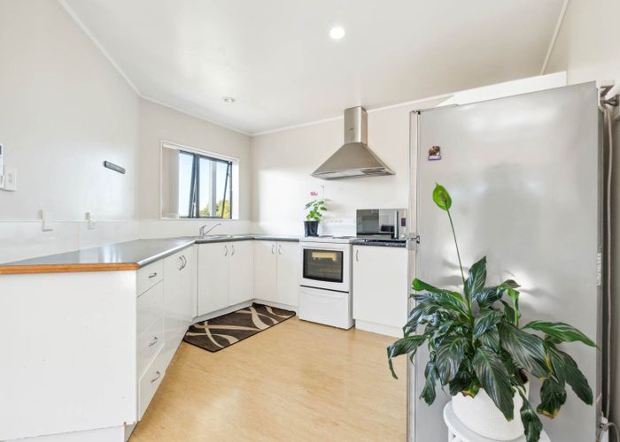  at 9 Eloise Place, Clendon Park, Manukau City, Auckland
