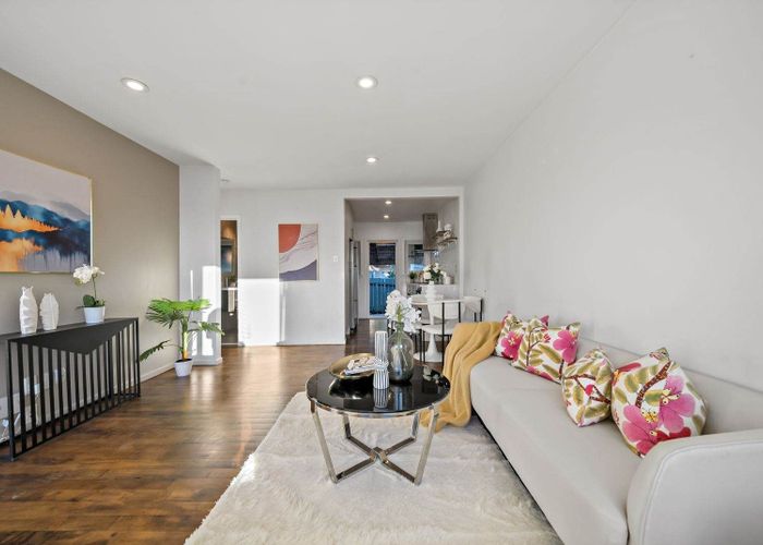  at 2/49 Tarawera Terrace, Saint Heliers, Auckland City, Auckland