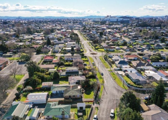  at 4 Cleveland Street, Bader, Hamilton, Waikato