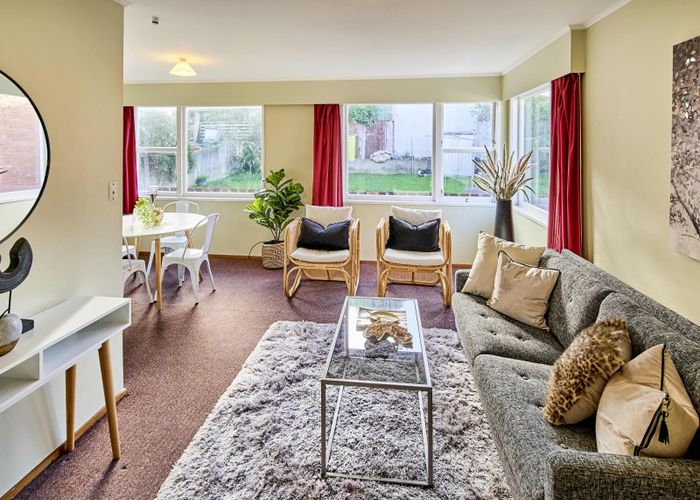  at 2/16 Rolleston Street, Mount Cook, Wellington