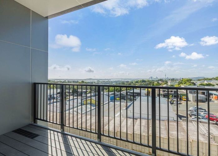  at 41/241 Hinemoa Street, Birkenhead, North Shore City, Auckland