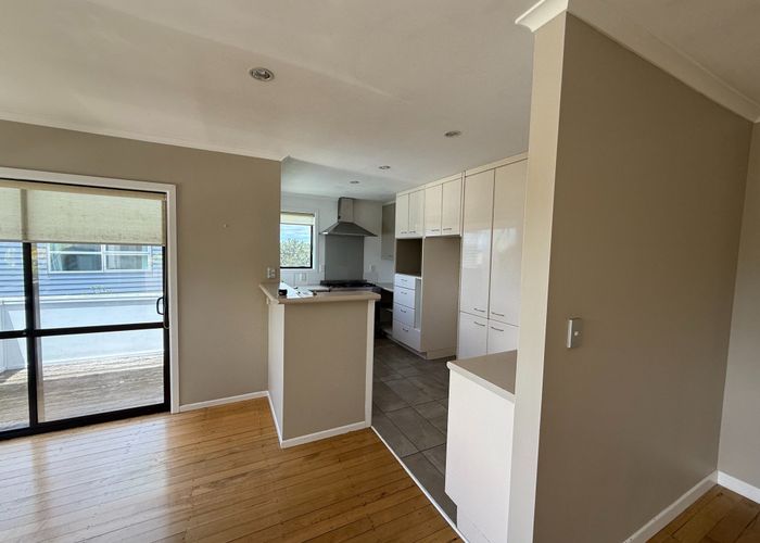  at 15 Limmer Place, Browns Bay, North Shore City, Auckland