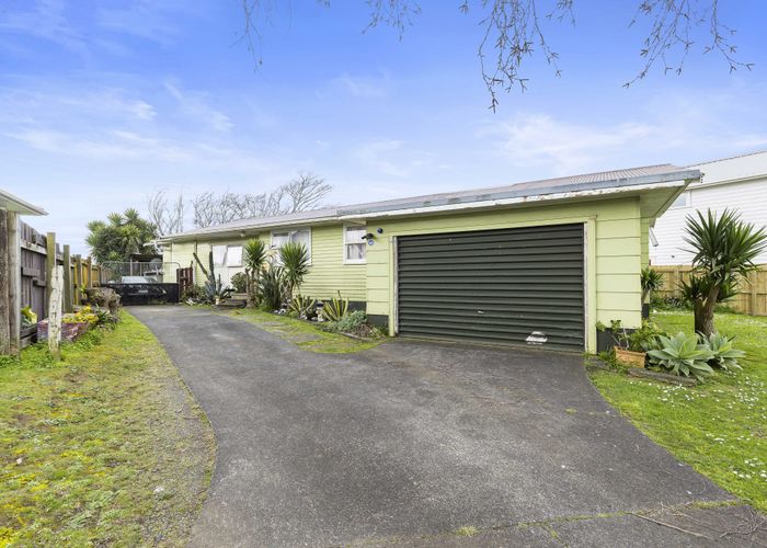  at 15 Jupiter Street, Rosehill, Papakura