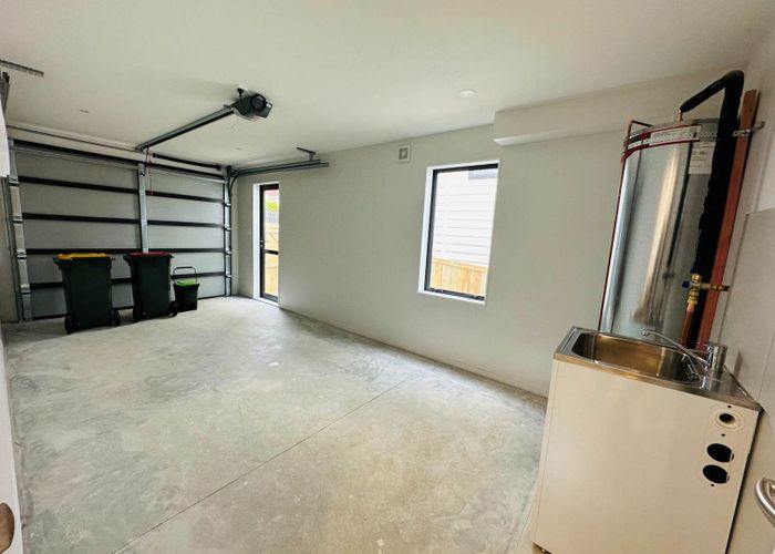 at 43E Cambridge Terrace, Papatoetoe, Manukau City, Auckland