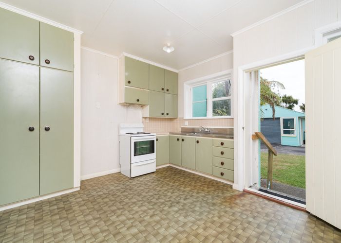  at 11 Savage Crescent, West End, Palmerston North, Manawatu / Whanganui