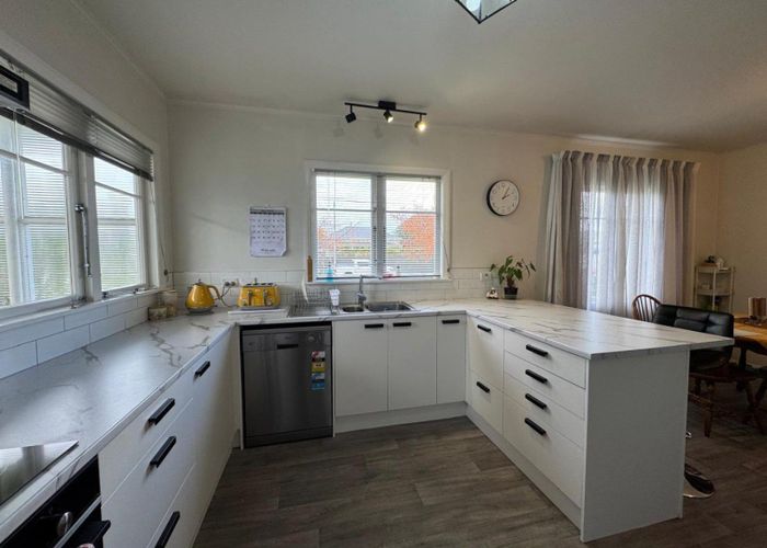  at 400 Park Road North, Parkvale, Hastings, Hawke's Bay