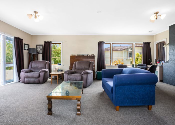  at 16 Raroa Terrace, Tawa, Wellington