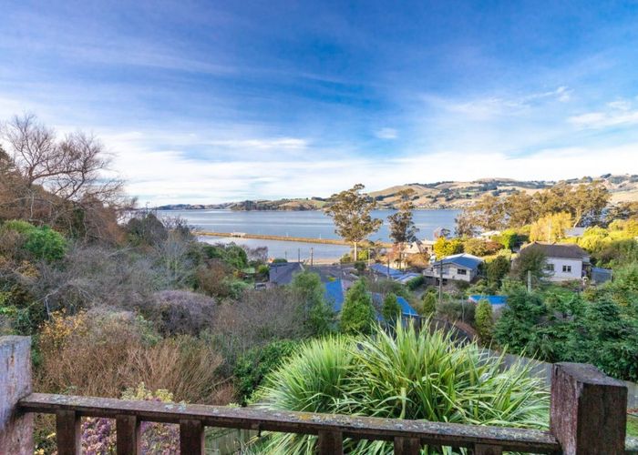  at 6 Finch Street, Saint Leonards, Dunedin