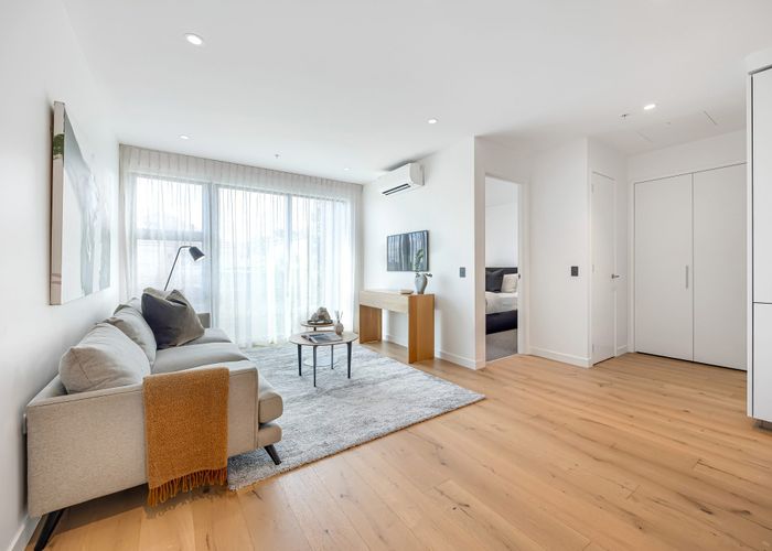  at 204/1 Purewa Road, Meadowbank, Auckland