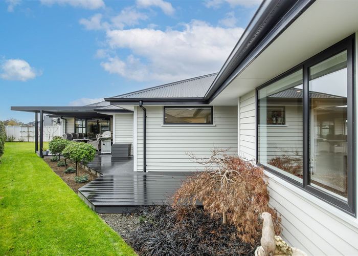 Free property data for 14 Magnate Drive, Kaiapoi homes.co.nz