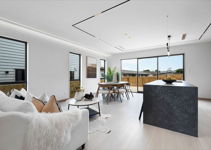  at Lot 2/880 East Coast Road, Browns Bay, North Shore City, Auckland