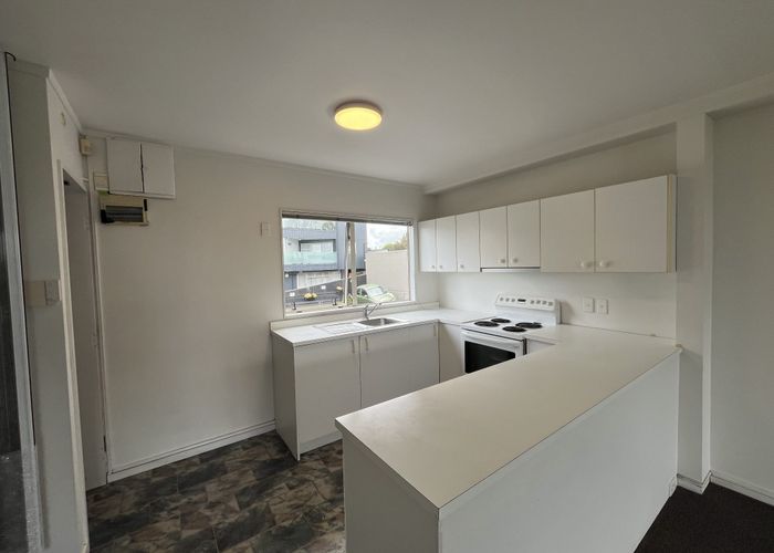  at 6a/266 Onewa Rd, Birkenhead, North Shore City, Auckland