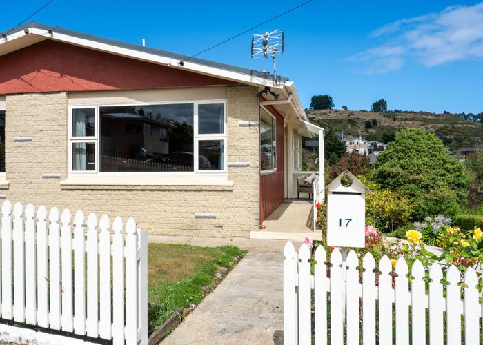  at 17 Bell Crescent, Concord, Dunedin, Otago