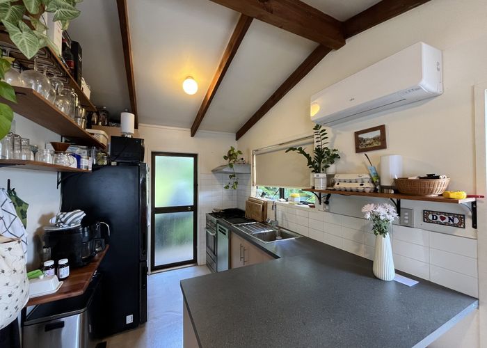  at 13A Randal Place, Glenfield, North Shore City, Auckland