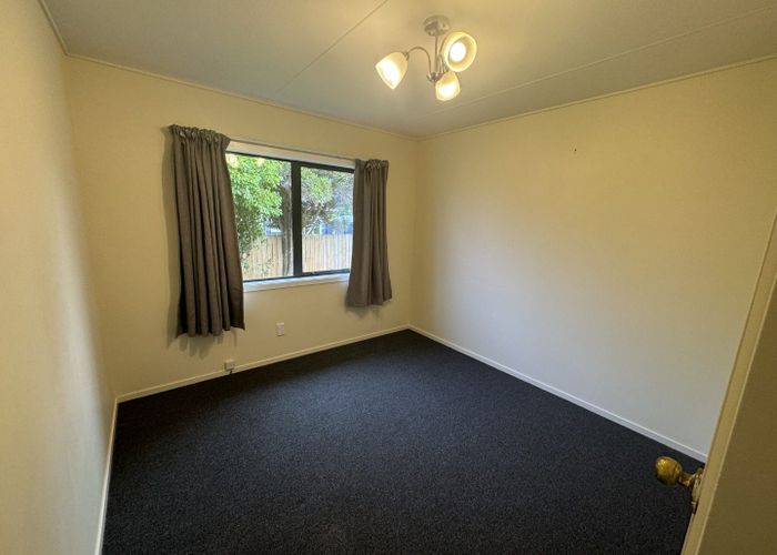  at 82 Queens Road, Waikanae Beach, Waikanae