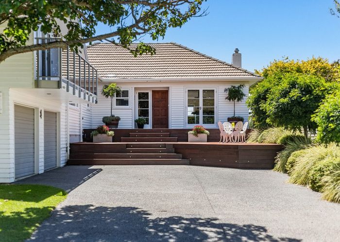  at 61 Seaview Road, Paremata, Porirua, Wellington