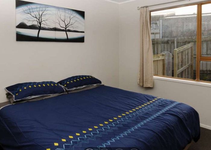  at 19 Crompton Road, Massey, Waitakere City, Auckland
