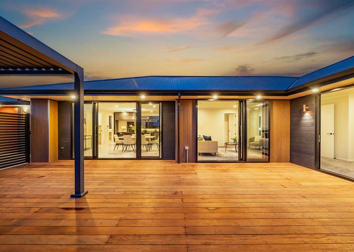  at 17 Cynisca Cres, Wallaceville, Upper Hutt, Wellington