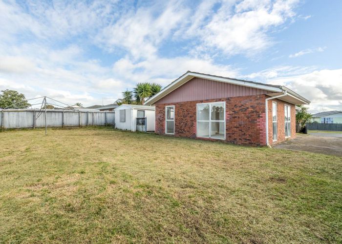  at 68 Chelburn Crescent, Mangere East, Manukau City, Auckland