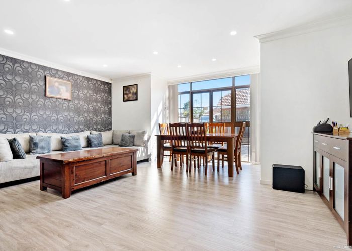  at 3/15 Alfriston Road, Manurewa East, Auckland
