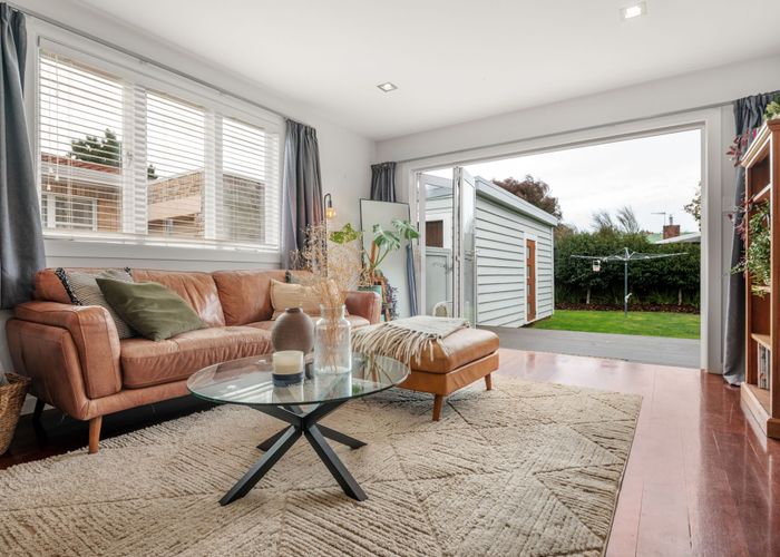  at 80 Cook Street, Hamilton East, Hamilton