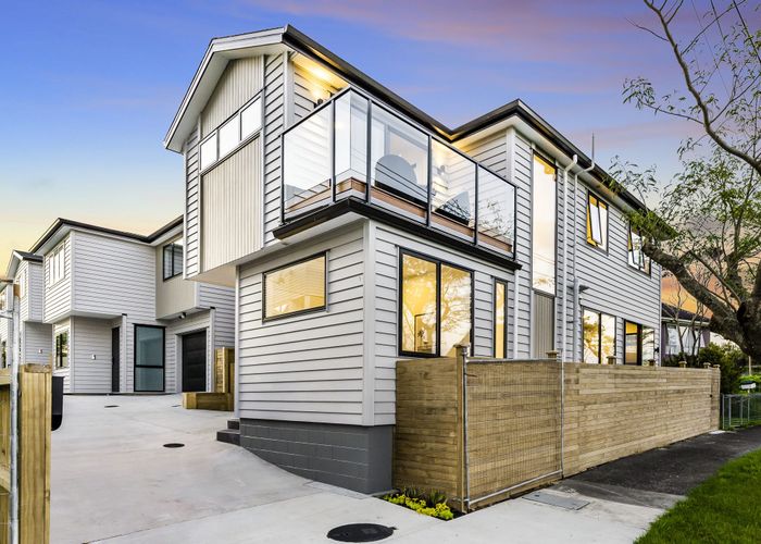  at 13A Dunkirk Road, Panmure, Auckland