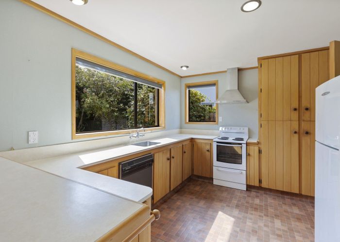 at 16 Oregon Drive, Kelvin Heights, Queenstown