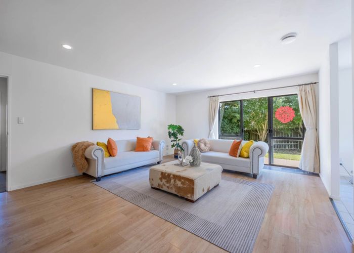  at 41 Ponderosa Drive, Oteha, Auckland