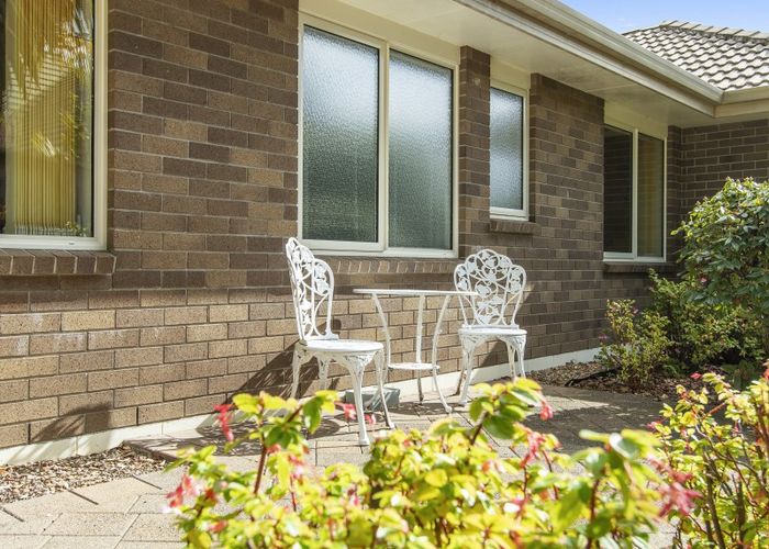  at 55 Rowesdale Drive, Ohauiti, Tauranga