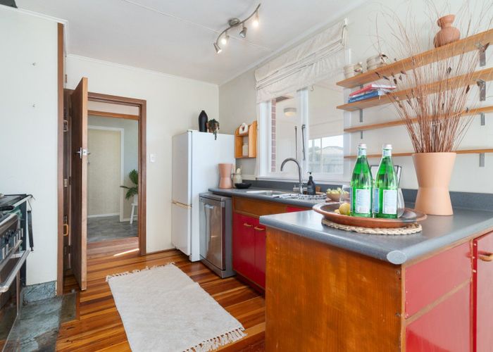  at 154 Kent Street, Carterton