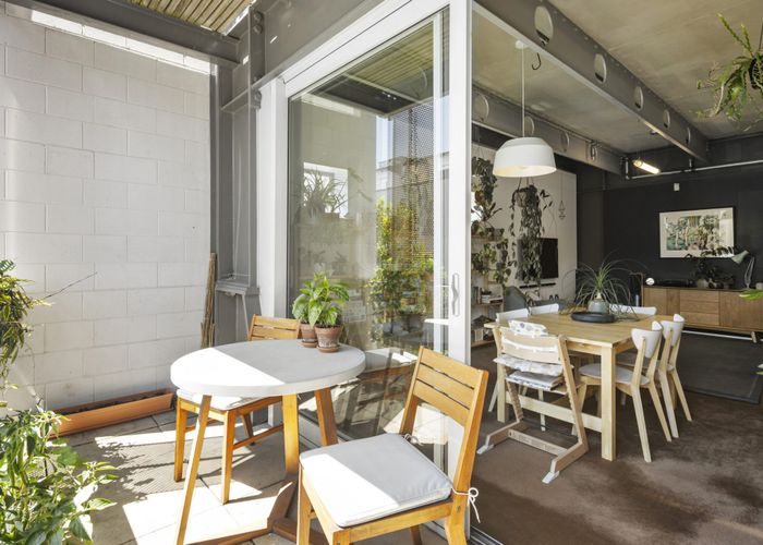  at 1/158 Cuba Street, Te Aro, Wellington