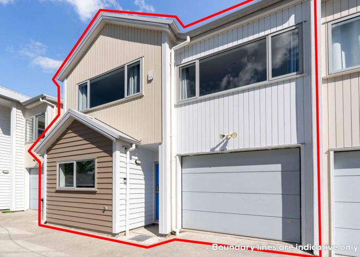  at 8D Taurima Avenue, Point England, Auckland City, Auckland