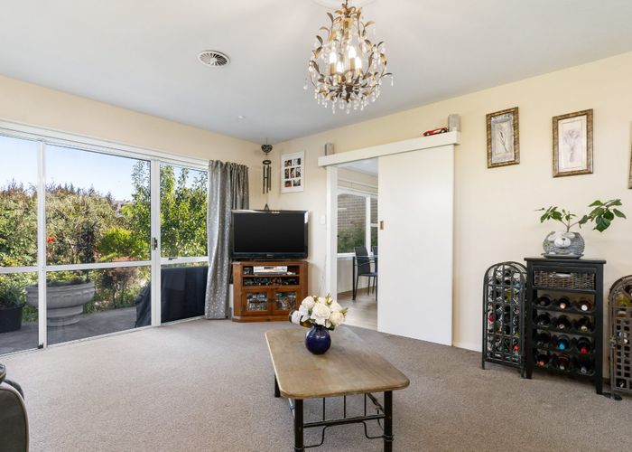  at 18 Compton Street, Woolston, Christchurch City, Canterbury