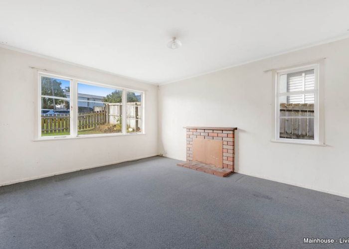  at 7 Raeben Avenue, Hillcrest, North Shore City, Auckland