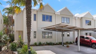  at 41B/21 Hunters Park Drive, Three Kings, Auckland