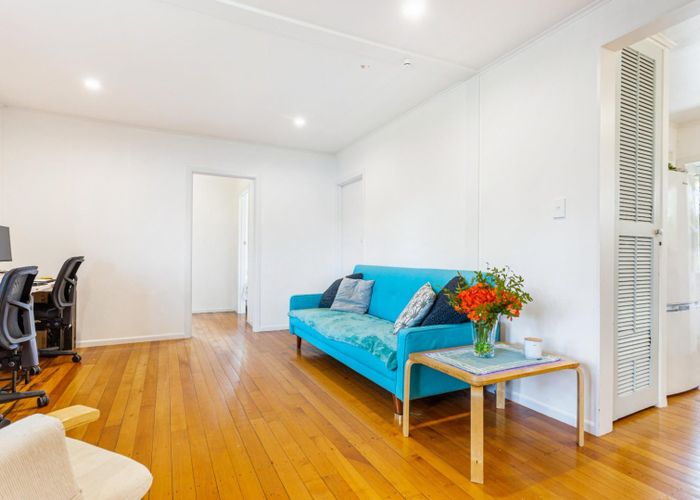  at 4/18 Cambria Road, Devonport, Auckland