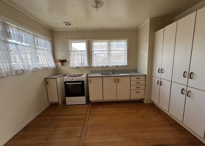  at 34B Royton Ave, Mangere East, Manukau City, Auckland