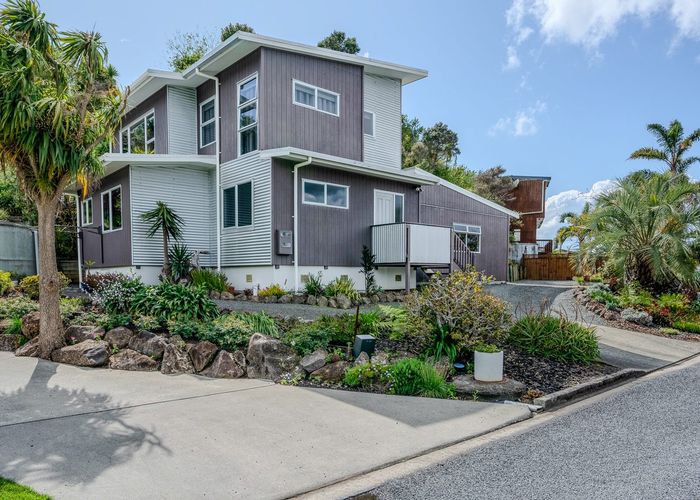  at 4 Chloe Place, Whangarei