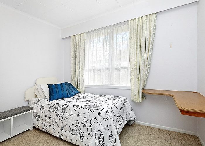  at 81 Thomas Street, Stokes Valley, Lower Hutt