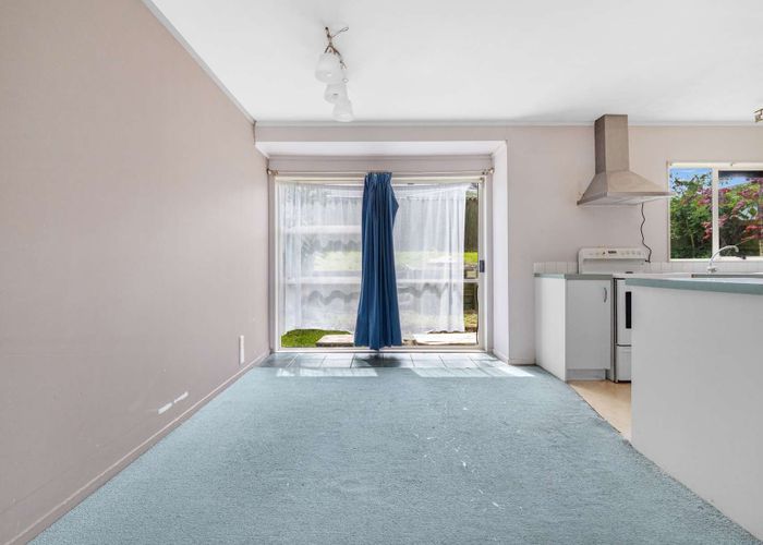  at 6 Skelton Avenue, Randwick Park, Manukau City, Auckland